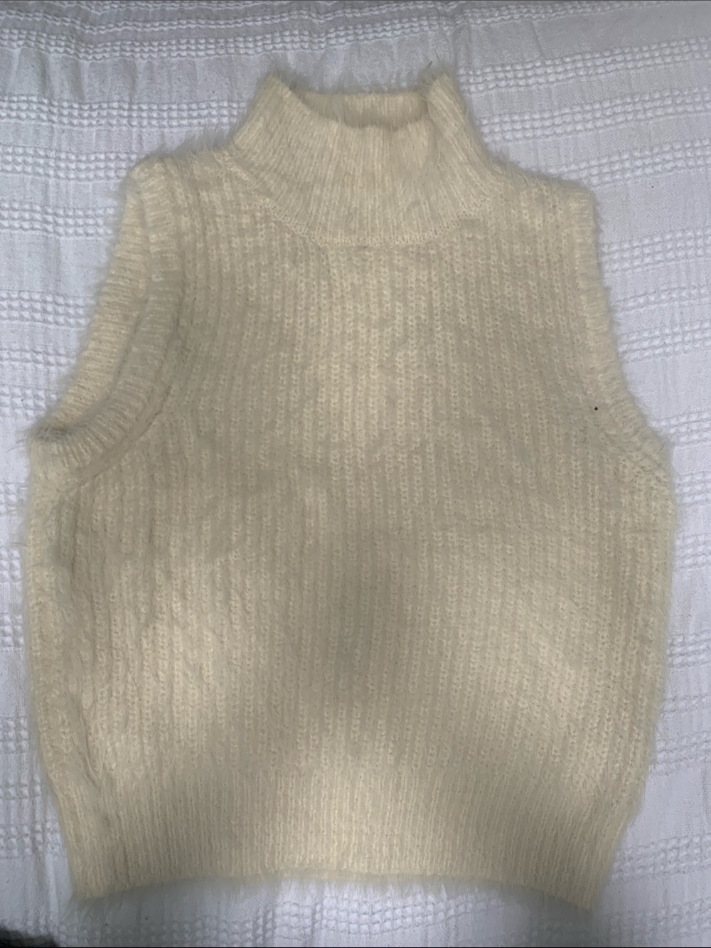 Jessica Simpson Cream Mock Neck Sleeveless Knit Tank
